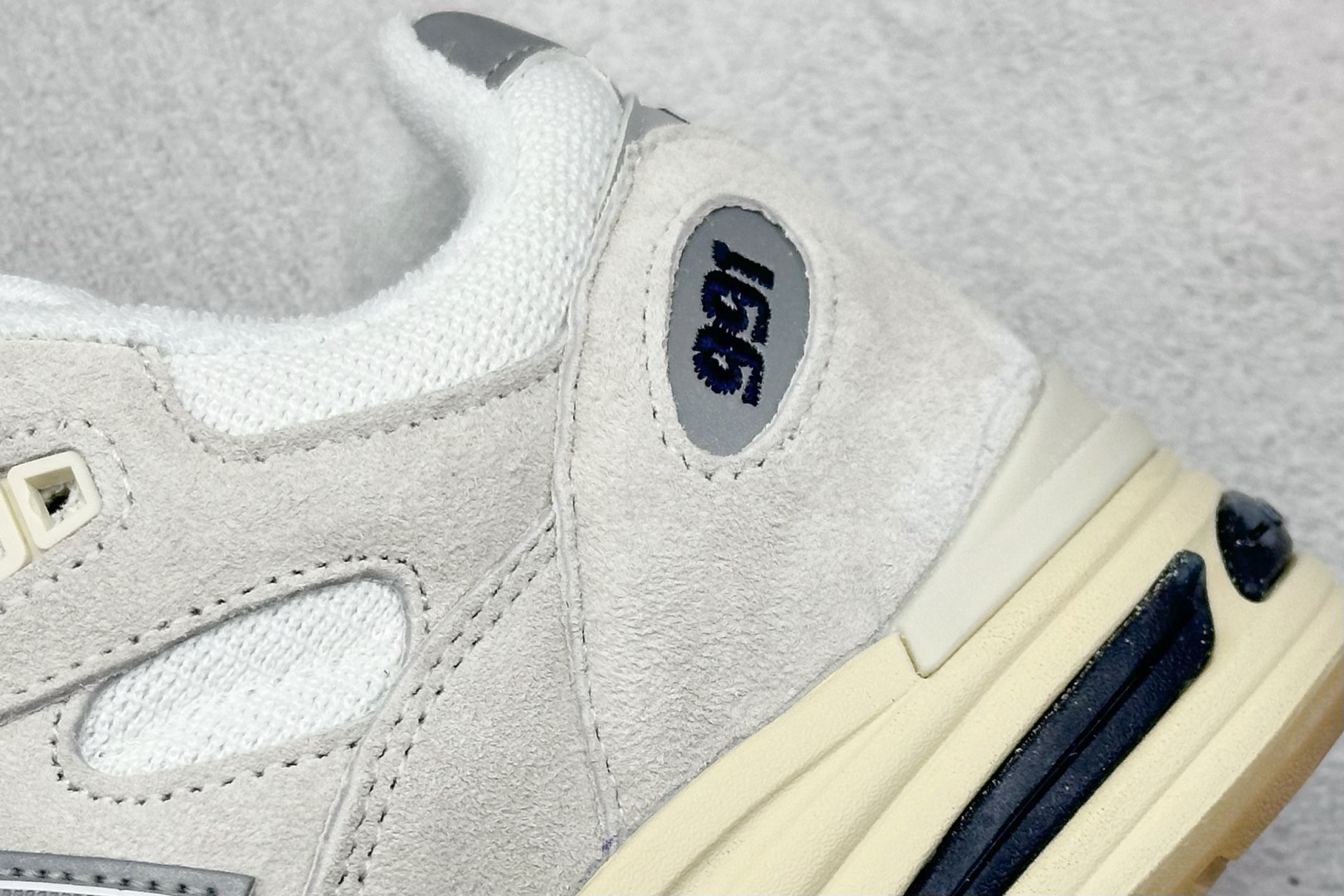 220 K New Balance Made In USA M991系列 美产经典百搭老爹休闲运动跑步鞋 U991V-Chinese  UA Cheap High Quatity Brand  Clothes Bags handbags Sneakers wholesale wholesaler seller from China Factory suppliers Fashion Clothing  Shoes best Quality Beautiful Price  220 K New Balance Made In USA M991系列 美产经典百搭老爹休闲运动跑步鞋 U991V