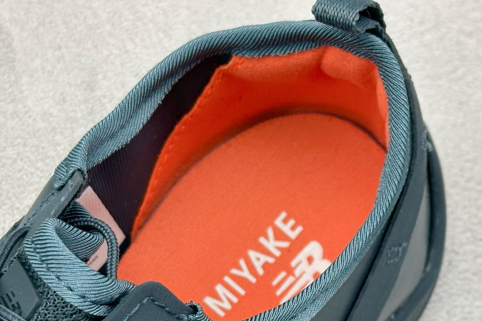 180 ISSEY MIYAKE/ x New Balance NB MT10O 舒适时尚 减震耐磨 低帮 生活休闲鞋 MT10OIY-Chinese  UA Cheap High Quatity Brand  Clothes Bags handbags Sneakers wholesale wholesaler seller from China Factory suppliers Fashion Clothing  Shoes best Quality Beautiful Price  180 ISSEY MIYAKE/ x New Balance NB MT10O 舒适时尚 减震耐磨 低帮 生活休闲鞋 MT10OIY