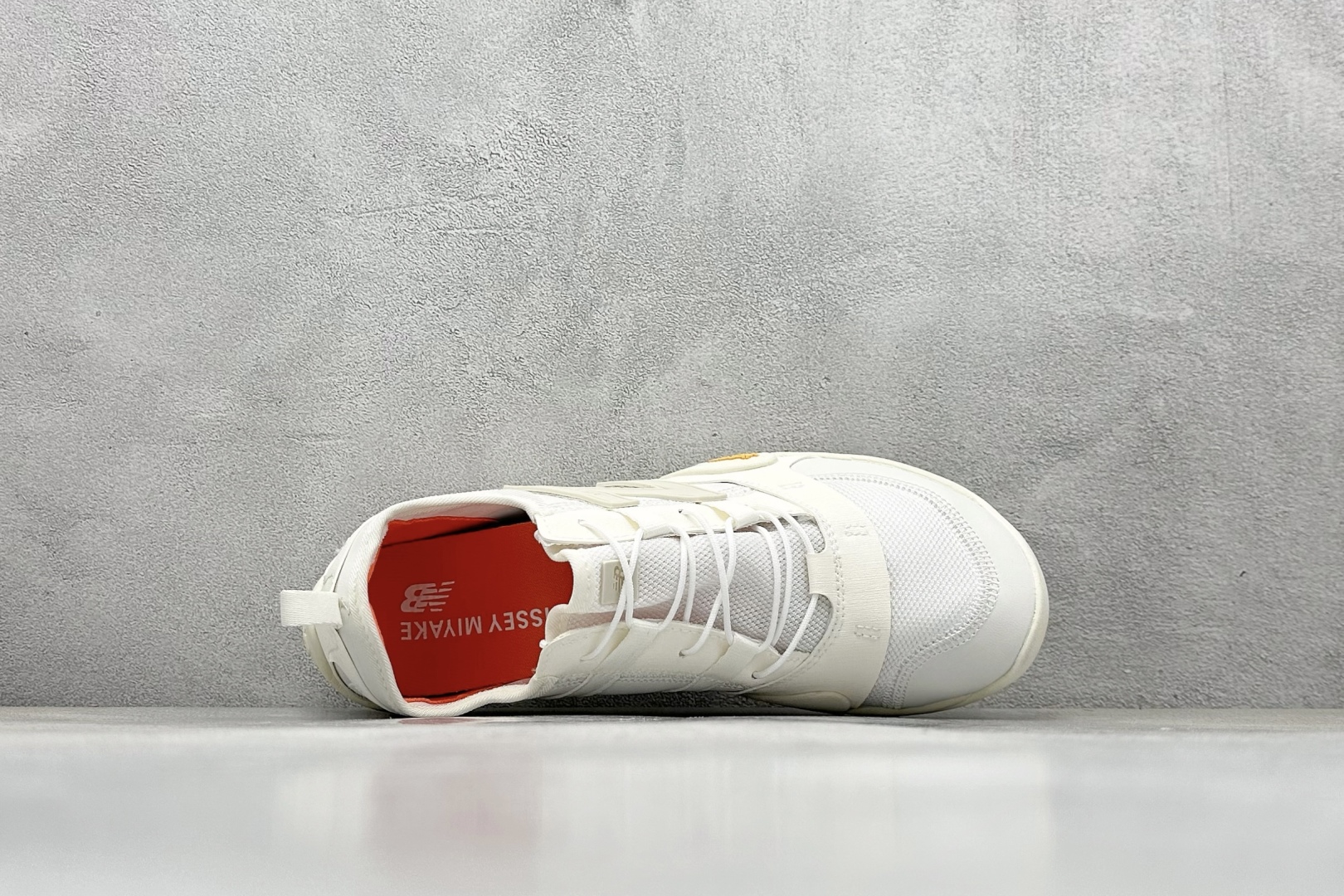 180 ISSEY MIYAKE/ x New Balance NB MT10O 舒适时尚 减震耐磨 低帮 生活休闲鞋 M10OIM-Chinese  UA Cheap High Quatity Brand  Clothes Bags handbags Sneakers wholesale wholesaler seller from China Factory suppliers Fashion Clothing  Shoes best Quality Beautiful Price  180 ISSEY MIYAKE/ x New Balance NB MT10O 舒适时尚 减震耐磨 低帮 生活休闲鞋 M10OIM