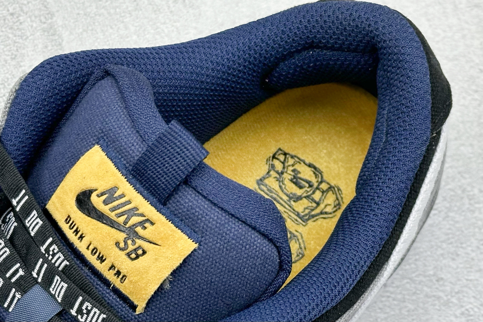 220 BF版Nike Dunk SB 陨石 荒漠废土 灰黑 DX6775-400-Chinese UA Cheap High Quatity Brand Clothes Bags handbags Sneakers wholesale wholesaler seller from China Factory suppliers Fashion Clothing Shoes best Quality Beautiful Price 220 BF版Nike Dunk SB 陨石 荒漠废土 灰黑 DX6775-400