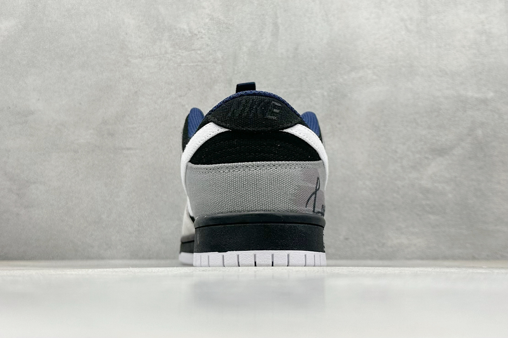 220 BF版Nike Dunk SB 陨石 荒漠废土 灰黑 DX6775-400-Chinese UA Cheap High Quatity Brand Clothes Bags handbags Sneakers wholesale wholesaler seller from China Factory suppliers Fashion Clothing Shoes best Quality Beautiful Price 220 BF版Nike Dunk SB 陨石 荒漠废土 灰黑 DX6775-400