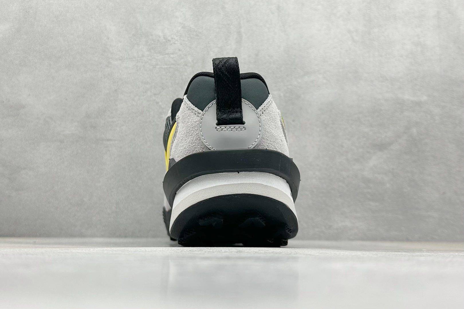 300 S版 Sacai x Nike Zegamadome SP 联名款 机能风休闲运动鞋 HQ8618-006