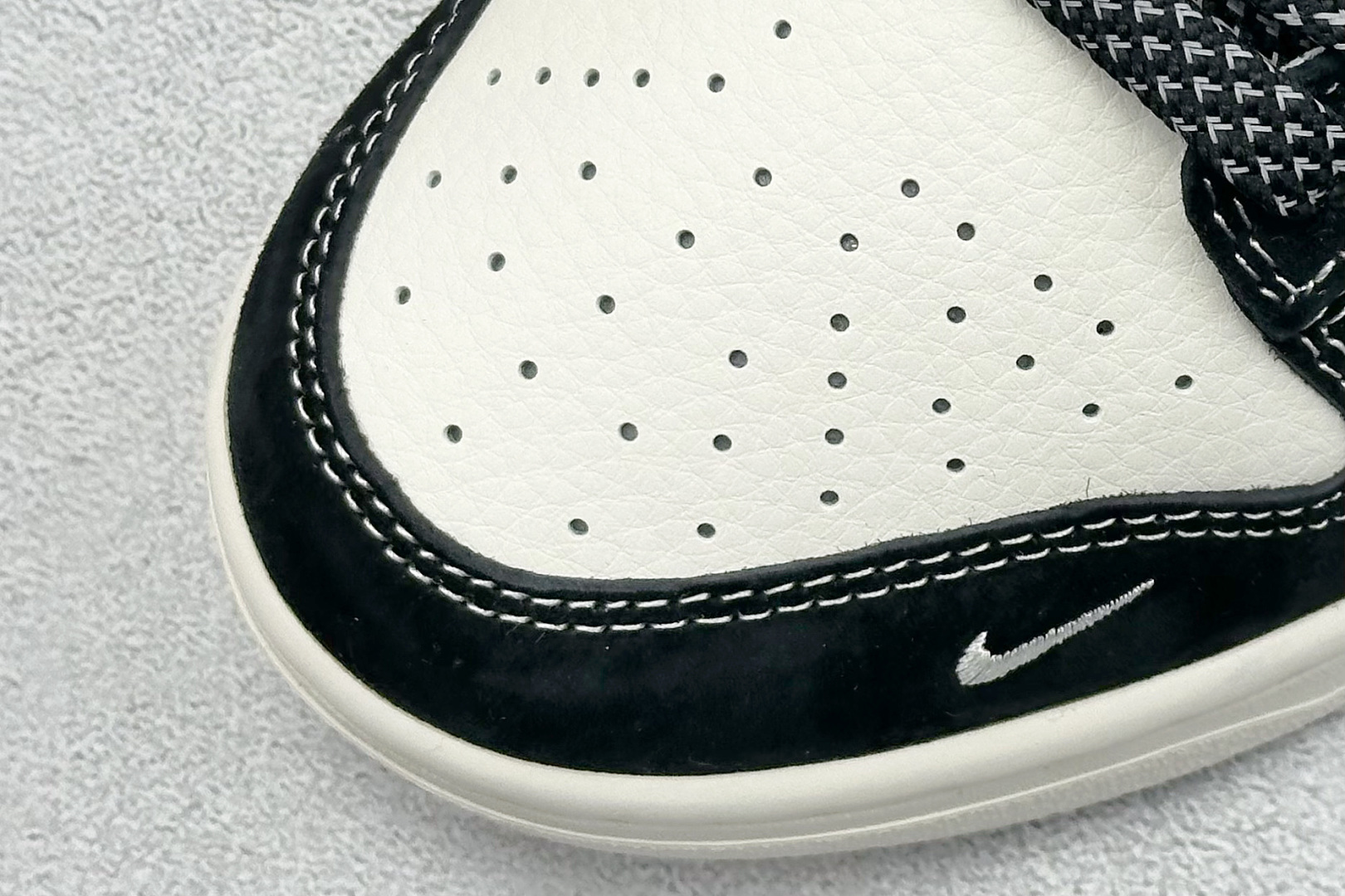 220 XC版Nike SB Dunk Low Supreme联名 MM1089-020-Chinese UA Cheap High Quatity Brand Clothes Bags handbags Sneakers wholesale wholesaler seller from China Factory suppliers Fashion Clothing Shoes best Quality Beautiful Price 220 XC版Nike SB Dunk Low Supreme联名 MM1089-020