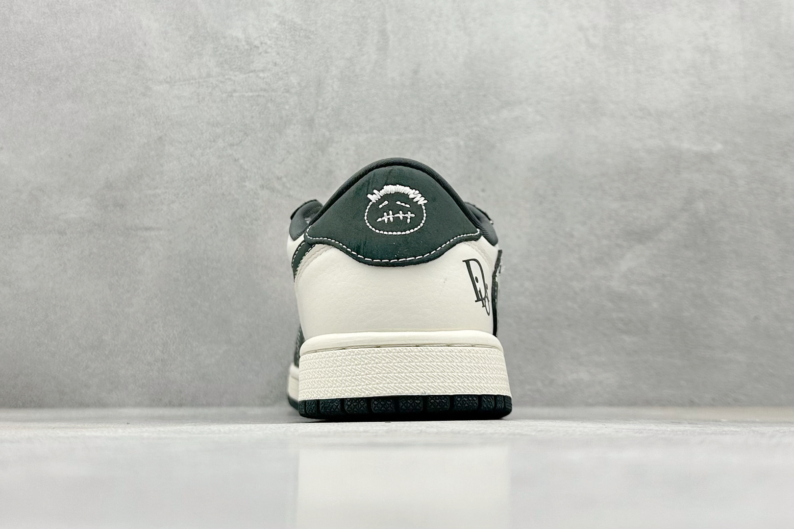 280 XC版Travis Scott x Fragment Design x Air Jordan 1 Low OG SP AJ1 乔1 迪奥联名 深灰花纹 低帮文化休闲板鞋 LD2025-032