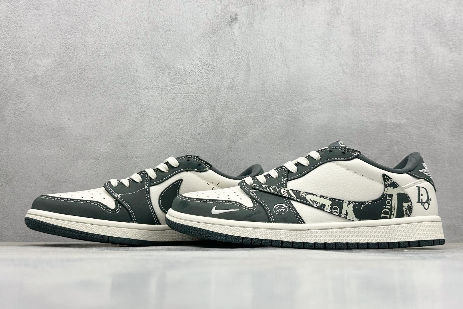 280 XC版Travis Scott x Fragment Design x Air Jordan 1 Low OG SP AJ1 乔1 迪奥联名 深灰花纹 低帮文化休闲板鞋 LD2025-032