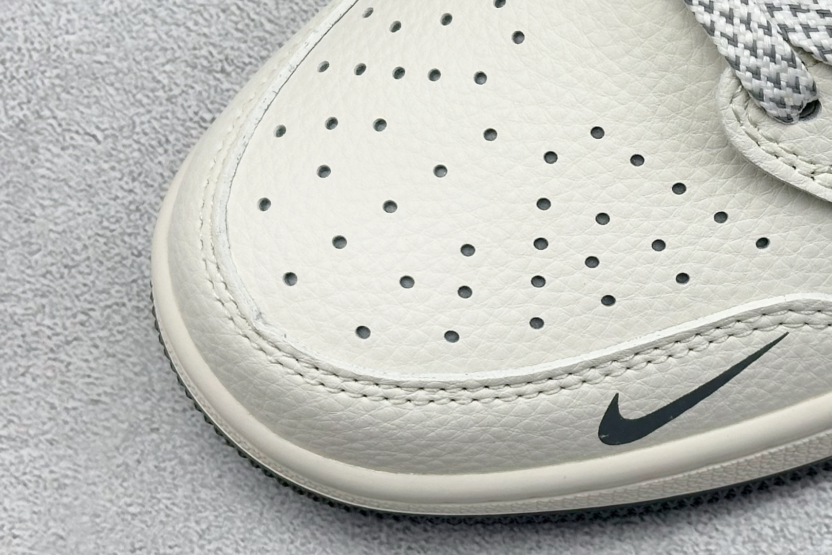 280 XC版Travis Scott x Fragment Design x Air Jordan 1 Low OG SP AJ1 乔1 LV联名 灰红标 低帮文化休闲板鞋 YX5066-336