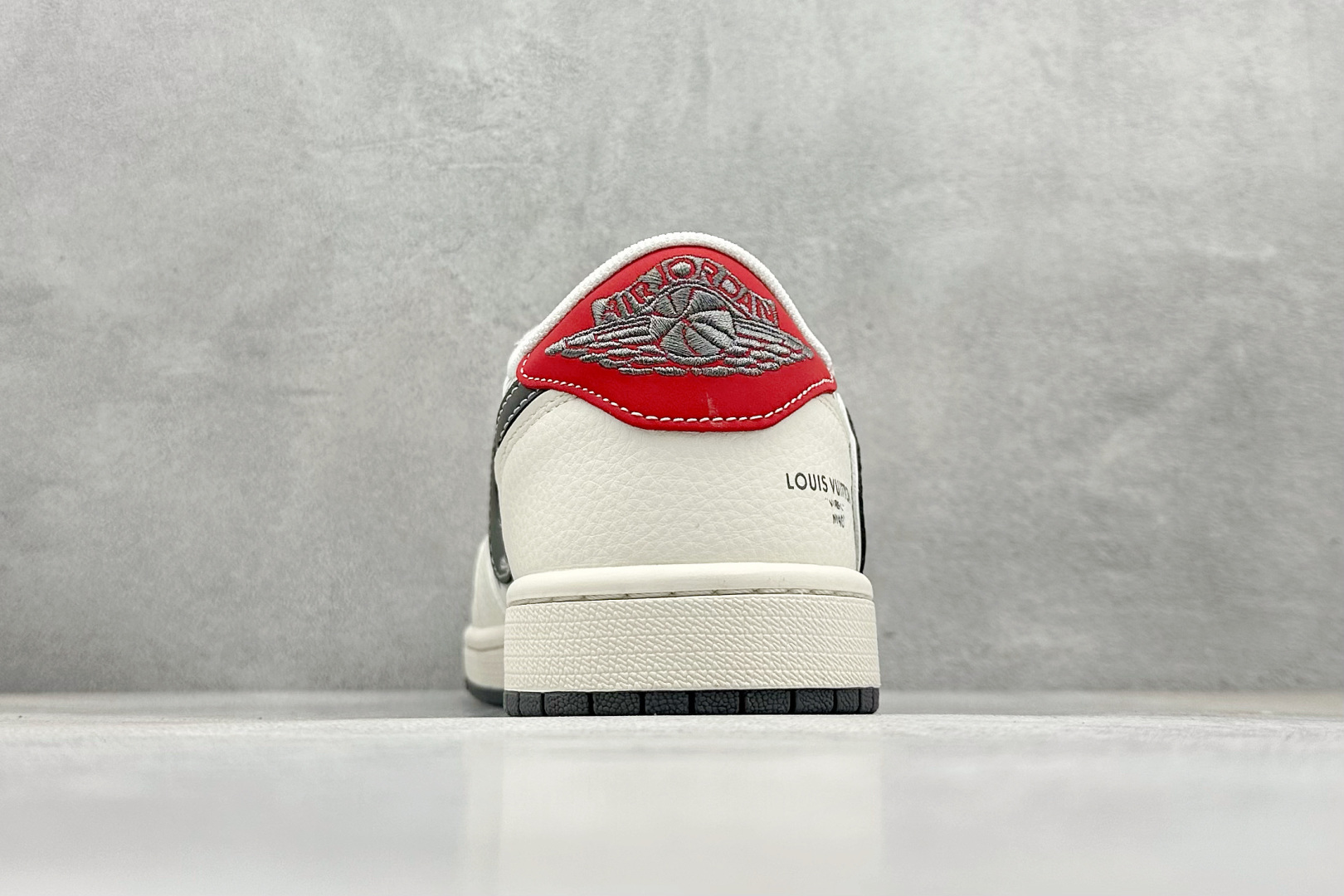 280 XC版Travis Scott x Fragment Design x Air Jordan 1 Low OG SP AJ1 乔1 LV联名 灰红标 低帮文化休闲板鞋 YX5066-336