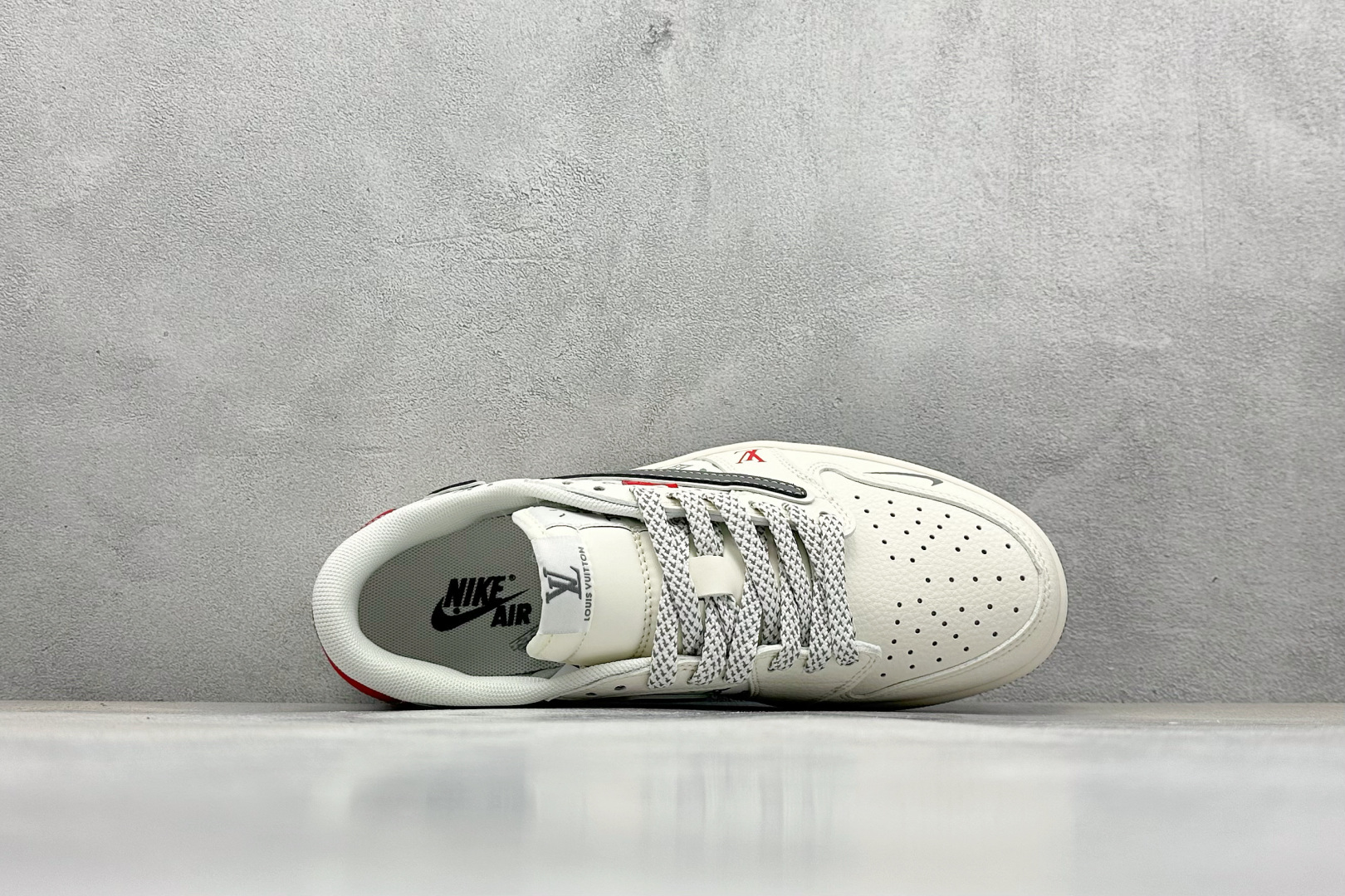 280 XC版Travis Scott x Fragment Design x Air Jordan 1 Low OG SP AJ1 乔1 LV联名 灰红标 低帮文化休闲板鞋 YX5066-336