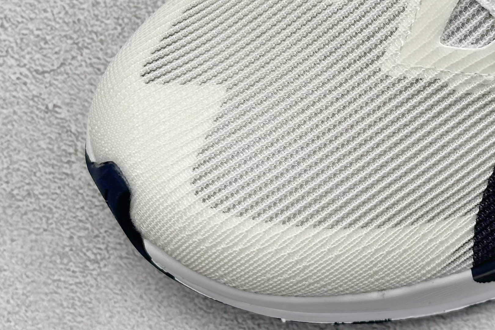 220 Nike ZoomX Vaporfly NEXT% 4 马拉松系列公路竞速超轻缓震跑步鞋 HF6412-100