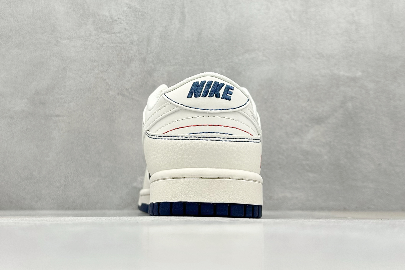 280 Nike SB Dunk Low x superme 白蓝三小勾 JP1628-009-Chinese UA Cheap High Quatity Brand Clothes Bags handbags Sneakers wholesale wholesaler seller from China Factory suppliers Fashion Clothing Shoes best Quality Beautiful Price 280 Nike SB Dunk Low x superme 白蓝三小勾 JP1628-009