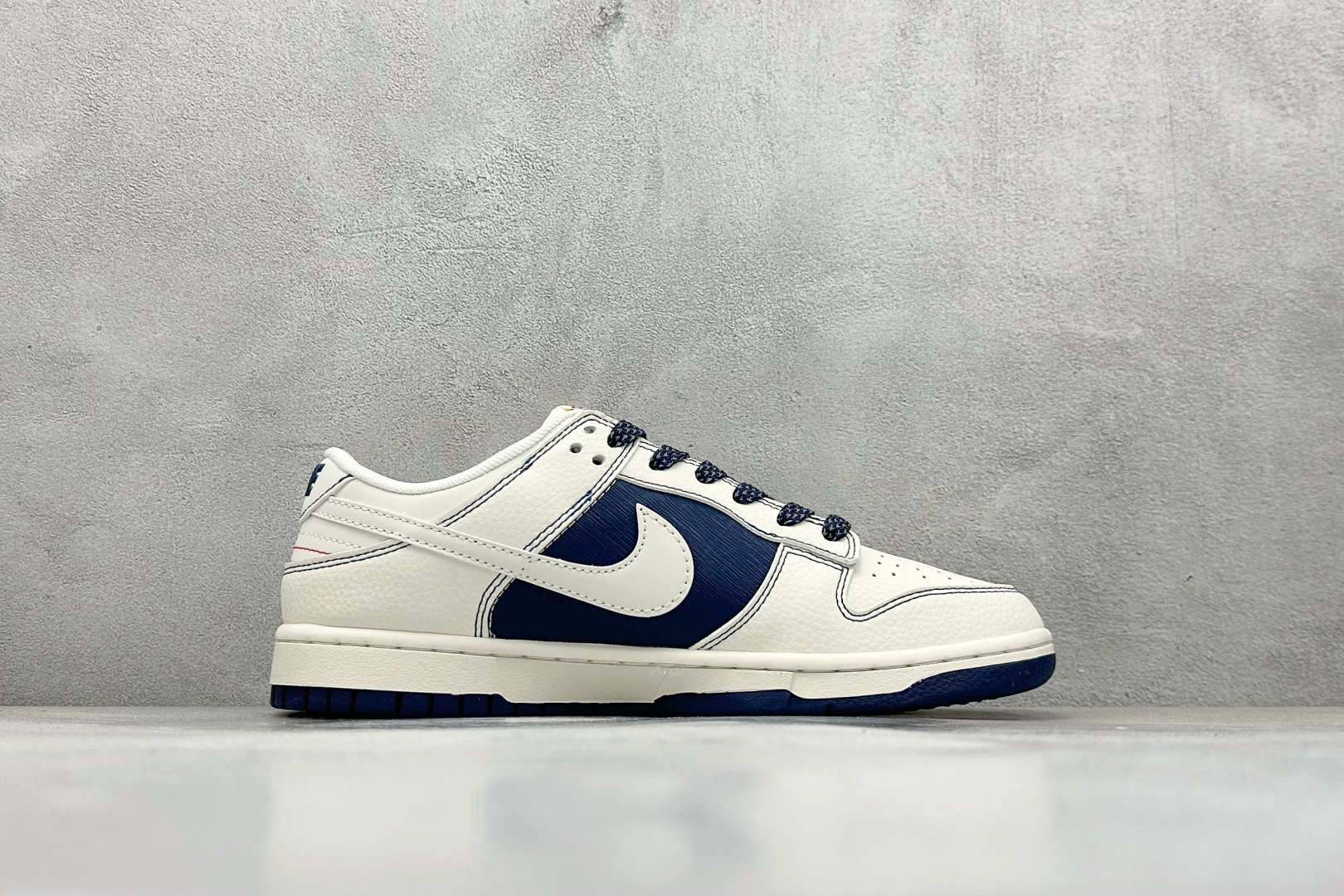 280 Nike SB Dunk Low x superme 白蓝三小勾 JP1628-009-Chinese UA Cheap High Quatity Brand Clothes Bags handbags Sneakers wholesale wholesaler seller from China Factory suppliers Fashion Clothing Shoes best Quality Beautiful Price 280 Nike SB Dunk Low x superme 白蓝三小勾 JP1628-009