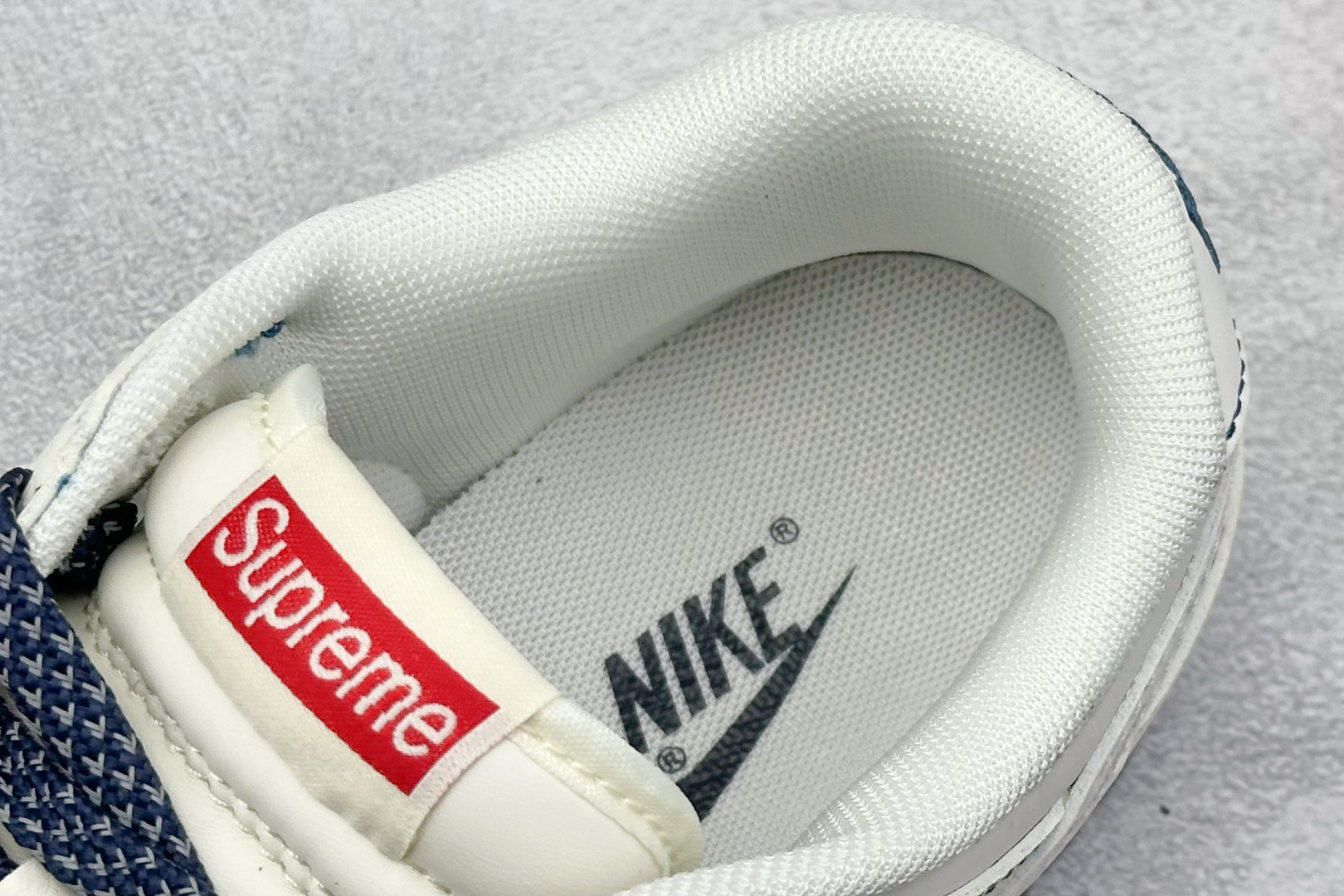 280 Nike SB Dunk Low x superme 白蓝三小勾 JP1628-009-Chinese UA Cheap High Quatity Brand Clothes Bags handbags Sneakers wholesale wholesaler seller from China Factory suppliers Fashion Clothing Shoes best Quality Beautiful Price 280 Nike SB Dunk Low x superme 白蓝三小勾 JP1628-009