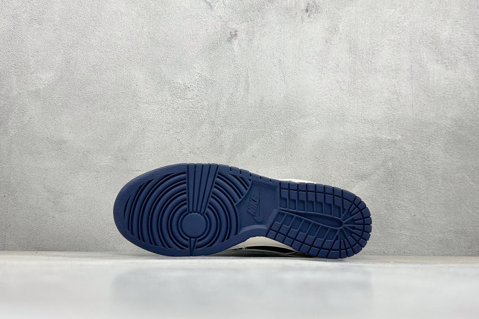 280 Nike SB Dunk Low x superme 白蓝三小勾 JP1628-009-Chinese UA Cheap High Quatity Brand Clothes Bags handbags Sneakers wholesale wholesaler seller from China Factory suppliers Fashion Clothing Shoes best Quality Beautiful Price 280 Nike SB Dunk Low x superme 白蓝三小勾 JP1628-009