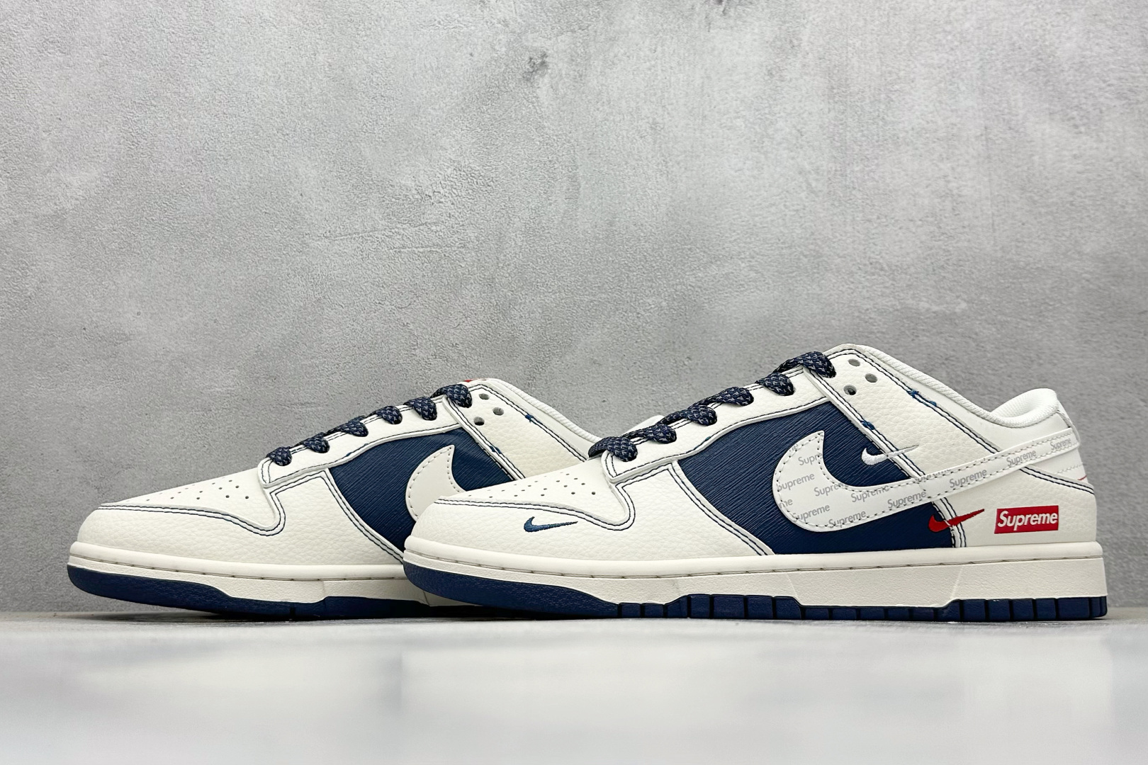 280 Nike SB Dunk Low x superme 白蓝三小勾 JP1628-009-Chinese UA Cheap High Quatity Brand Clothes Bags handbags Sneakers wholesale wholesaler seller from China Factory suppliers Fashion Clothing Shoes best Quality Beautiful Price 280 Nike SB Dunk Low x superme 白蓝三小勾 JP1628-009