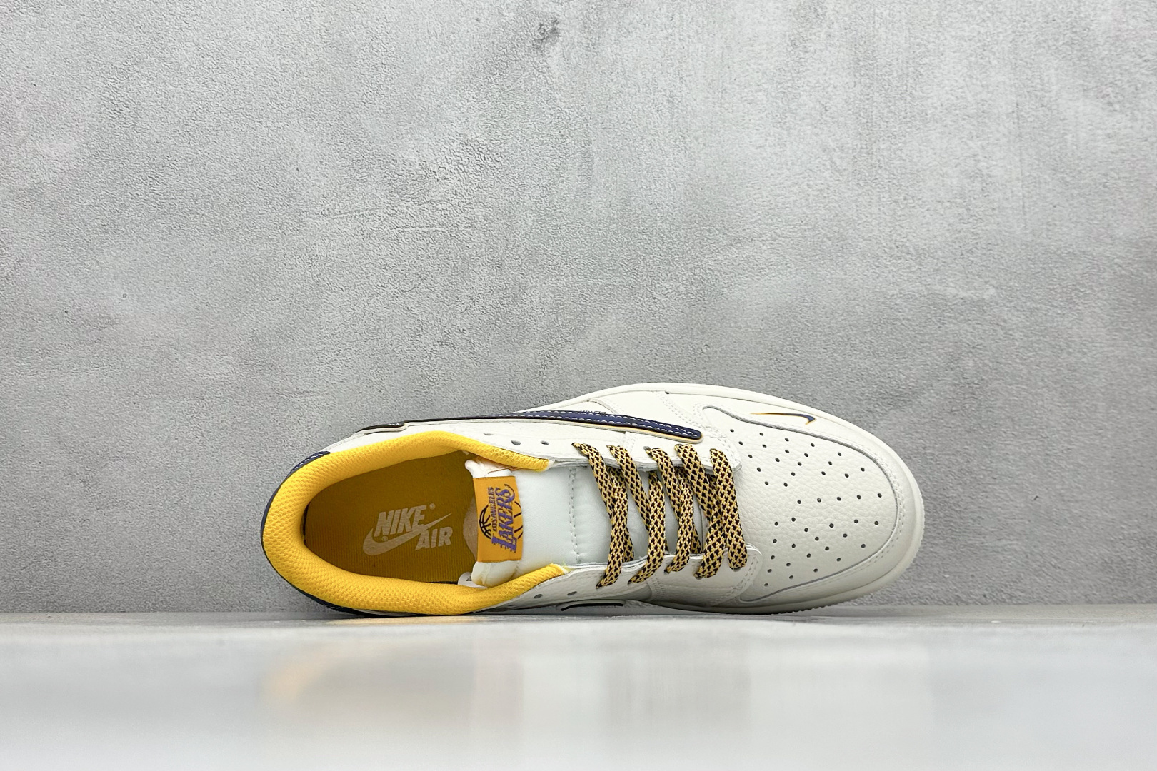 260 Travis Scott x Nike Air Jordan 1 Low x LOS ANGELES Air Jordan 1 Low 反转洛杉矶湖人白黄小勾满天星倒钩 XB1979-007-Chinese UA Cheap High Quatity Brand Clothes Bags handbags Sneakers wholesale wholesaler seller from China Factory suppliers Fashion Clothing Shoes best Quality Beautiful Price 260 Travis Scott x Nike Air Jordan 1 Low x LOS ANGELES Air Jordan 1 Low 反转洛杉矶湖人白黄小勾满天星倒钩 XB1979-007