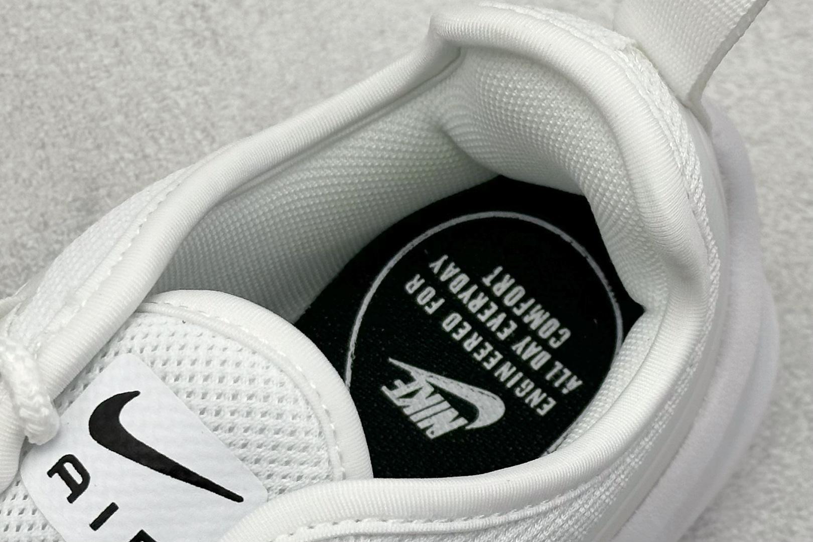 170 Nike Air Max Axis 轻盈舒适运动休闲鞋 AA2168-100-Chinese UA Cheap High Quatity Brand Clothes Bags handbags Sneakers wholesale wholesaler seller from China Factory suppliers Fashion Clothing Shoes best Quality Beautiful Price 170 Nike Air Max Axis 轻盈舒适运动休闲鞋 AA2168-100