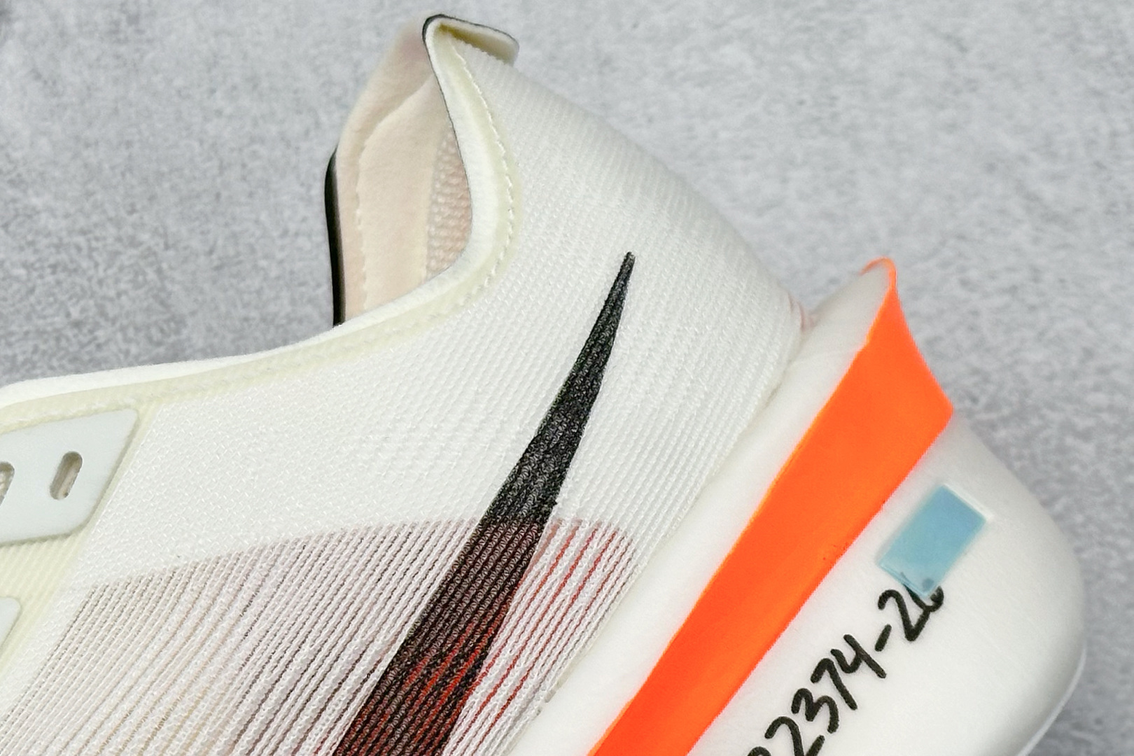 260 F版Nike ZoomX Vaporfly NEXT% 4 马拉松系列公路竞速超轻缓震跑步鞋 HF6411-100-Chinese UA Cheap High Quatity Brand Clothes Bags handbags Sneakers wholesale wholesaler seller from China Factory suppliers Fashion Clothing Shoes best Quality Beautiful Price 260 F版Nike ZoomX Vaporfly NEXT% 4 马拉松系列公路竞速超轻缓震跑步鞋 HF6411-100