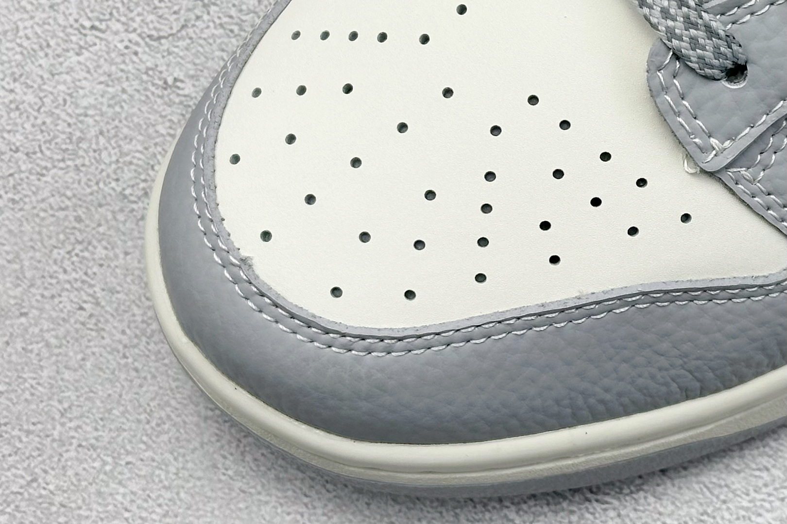 280 SC版Nike SB Dunk Low x Louis Vuitton 灰白 SC9207-426