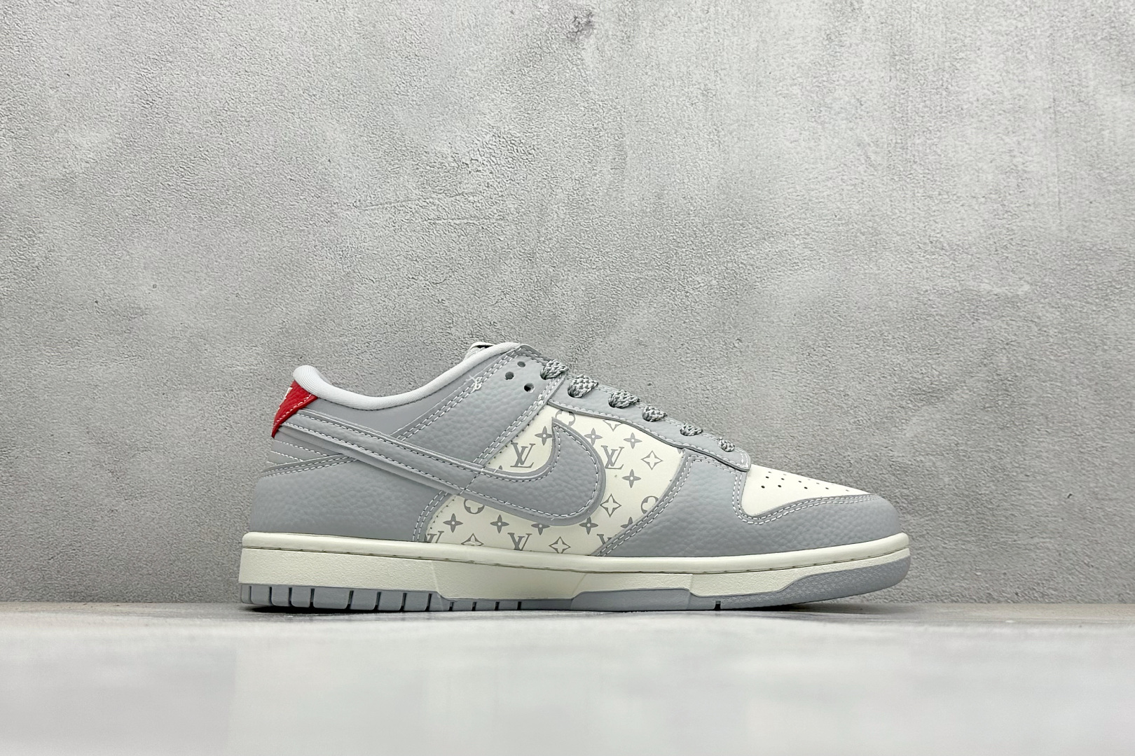 280 SC版Nike SB Dunk Low x Louis Vuitton 灰白 SC9207-426