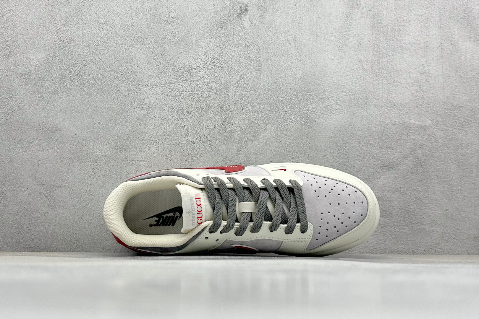 240 XC版Nike SB Dunk Low“古驰X石头岛三方联名——猪八红勾” 周年高端定制 低帮休闲板鞋 DJ2024-124