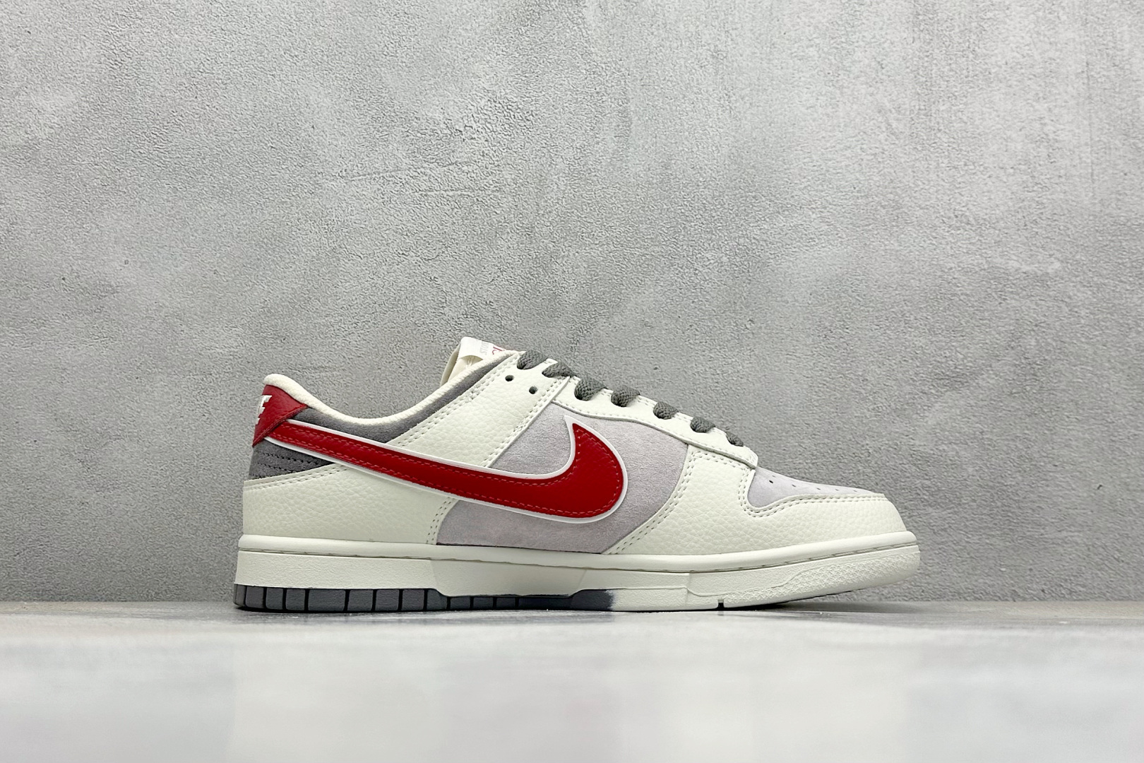 240 XC版Nike SB Dunk Low“古驰X石头岛三方联名——猪八红勾” 周年高端定制 低帮休闲板鞋 DJ2024-124