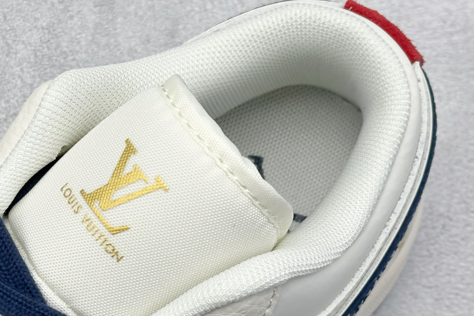 280 XC版Air Jordan 1 Low AJ1 乔1 LV联名 蓝鳞勾 高端定制 低帮复古篮球鞋 XX3168-171-Chinese UA Cheap High Quatity Brand Clothes Bags handbags Sneakers wholesale wholesaler seller from China Factory suppliers Fashion Clothing Shoes best Quality Beautiful Price 280 XC版Air Jordan 1 Low AJ1 乔1 LV联名 蓝鳞勾 高端定制 低帮复古篮球鞋 XX3168-171