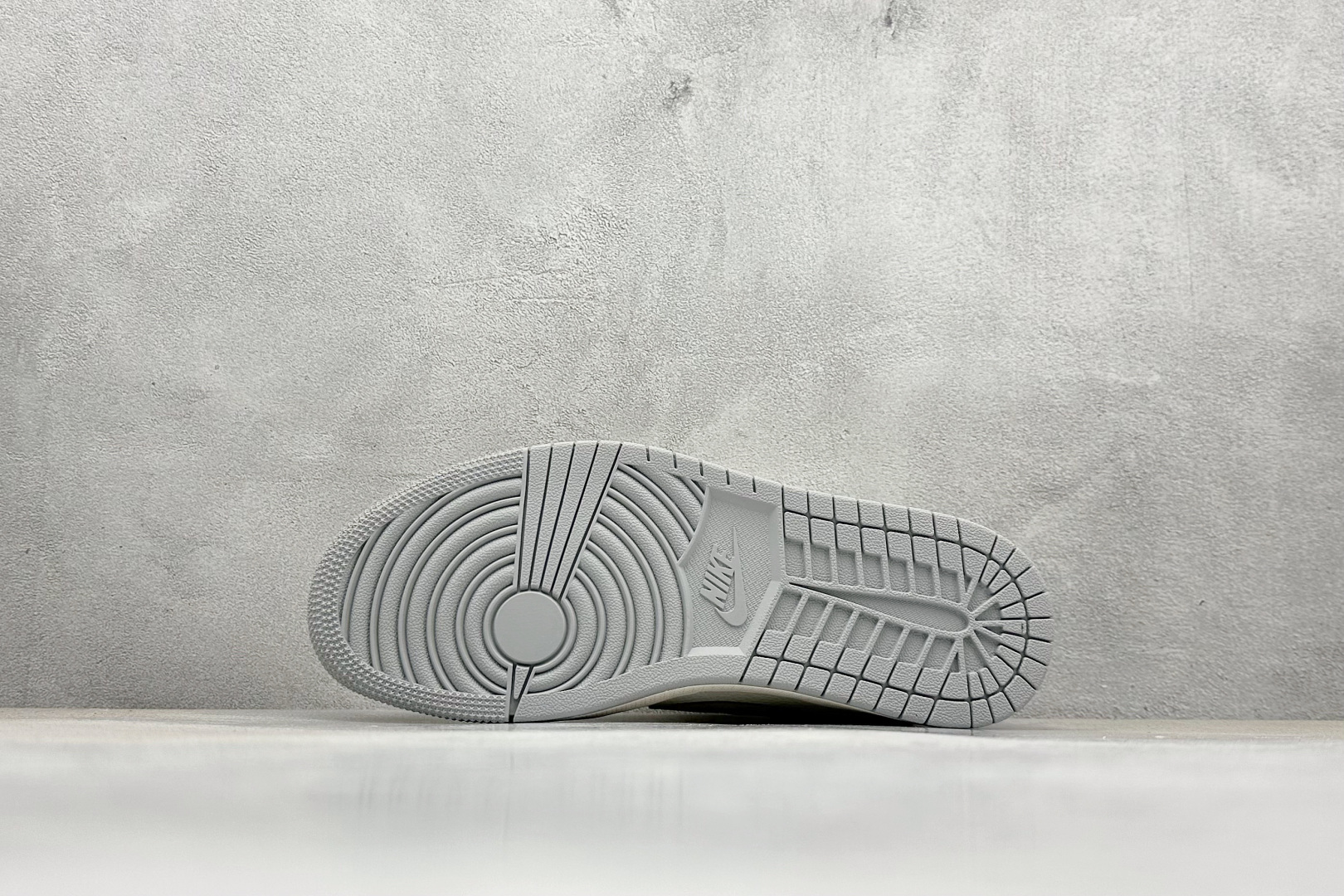 280 XC版Travis Scott x Fragment Design x Air Jordan 1 Low OG SP AJ1 乔1 古驰联名 烟灰帆布 低帮文化休闲板鞋 XS7089-604