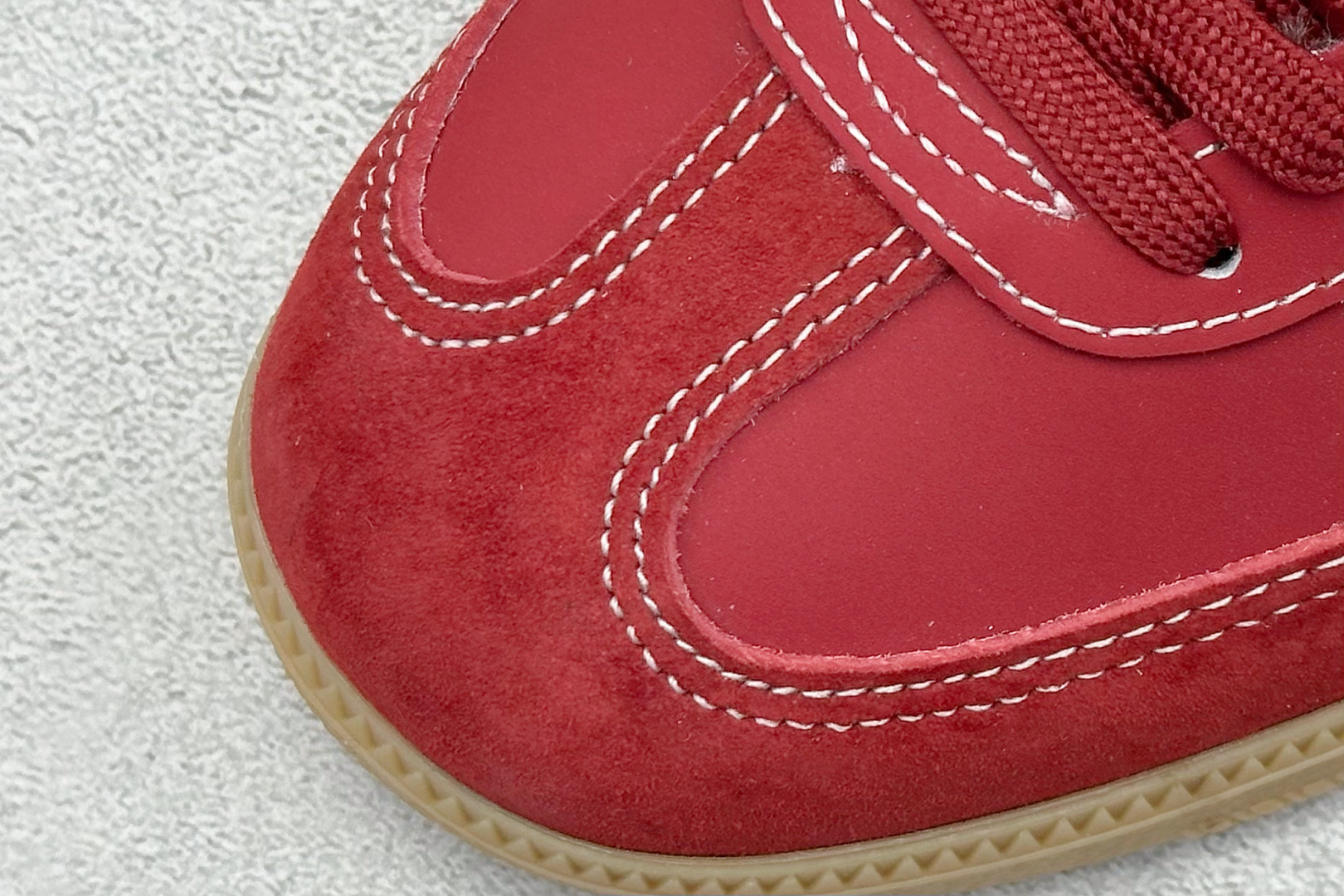 220 adidas originals Samba OG x AMI 红白 桑巴舞系列复古经典轻便板鞋 XR0006