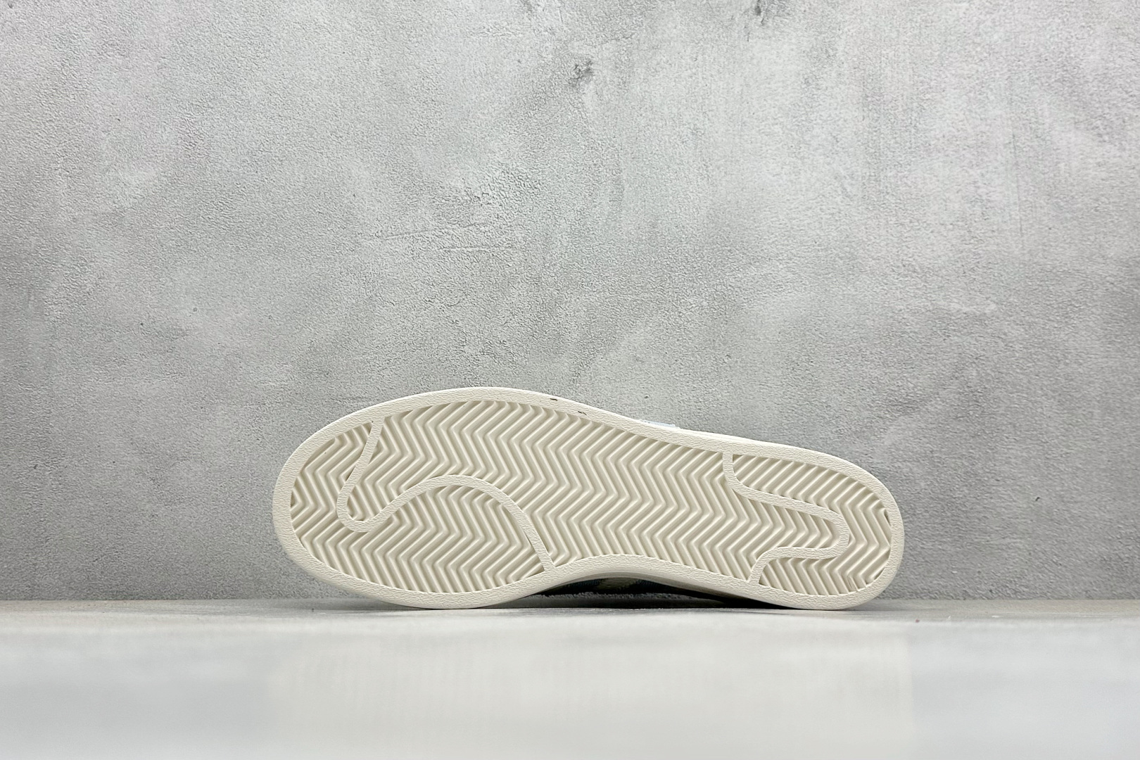 240 AD Originals Superstar x Louis Vuitton 白蓝 SD6821