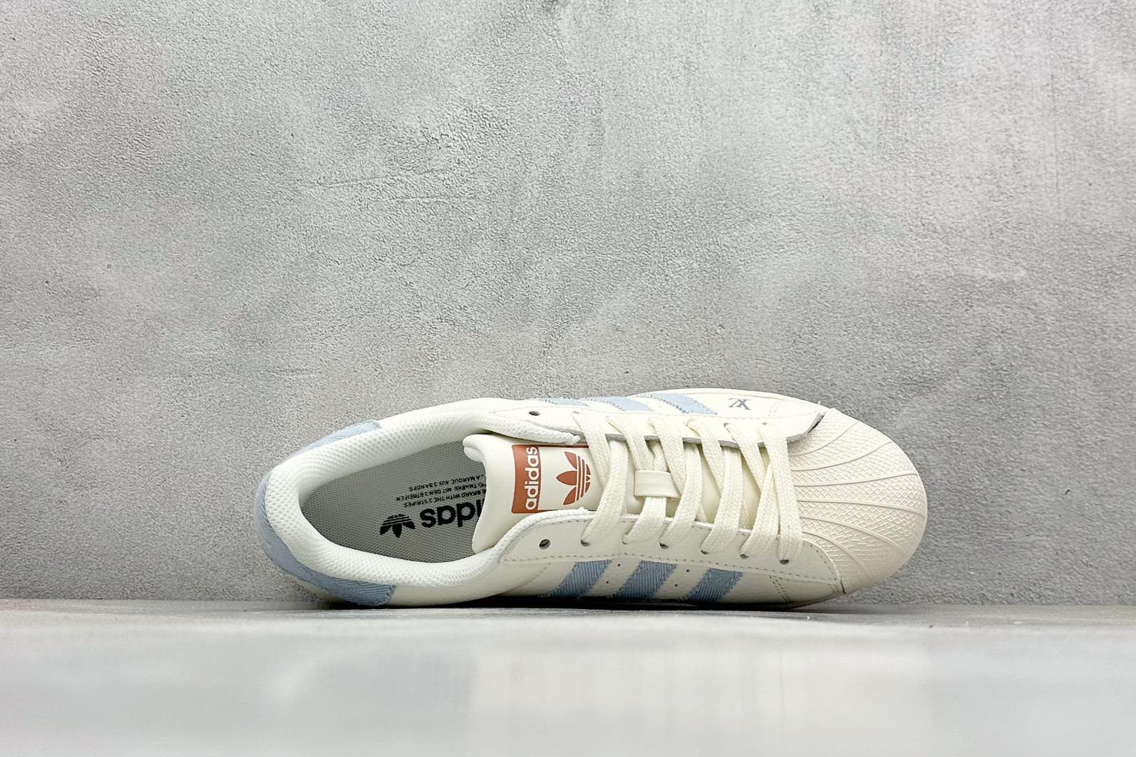 240 AD Originals Superstar x Louis Vuitton 白蓝 SD6821