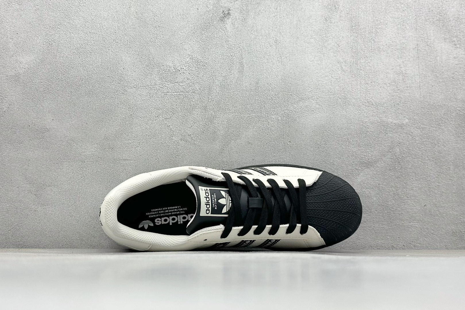 240 AD Originals Superstar 黑白十字架 DS0025