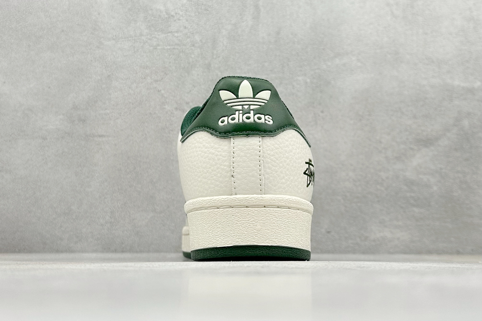 240 AD Originals Superstar x Stussy 白绿 AD8017