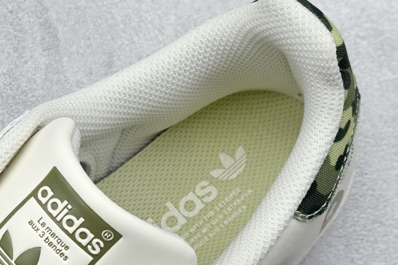 240 AD Originals Superstar x BAPE 白绿 DS0018