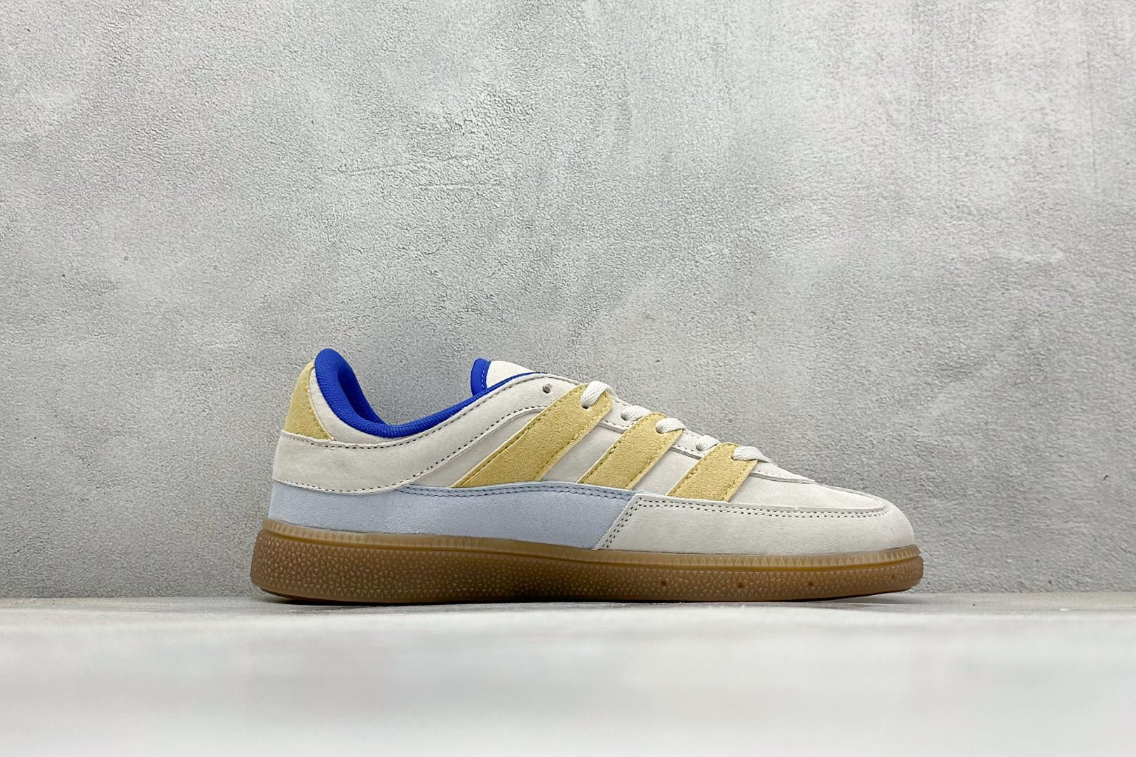 140 Adidas Handball Spezial ST 阿迪达斯经典复古休闲板鞋 JI2606