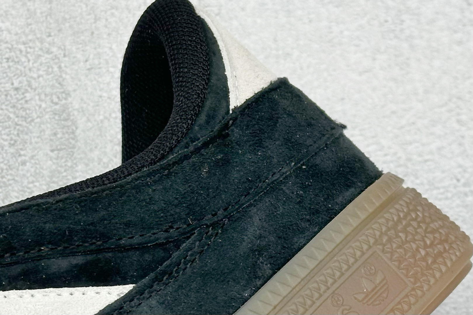 140 Adidas Handball Spezial ST 阿迪达斯经典复古休闲板鞋 JS2795