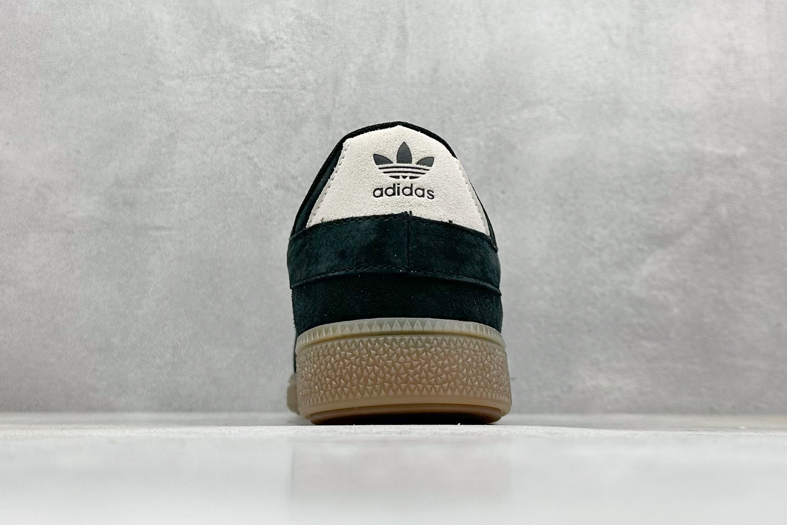 140 Adidas Handball Spezial ST 阿迪达斯经典复古休闲板鞋 JS2795