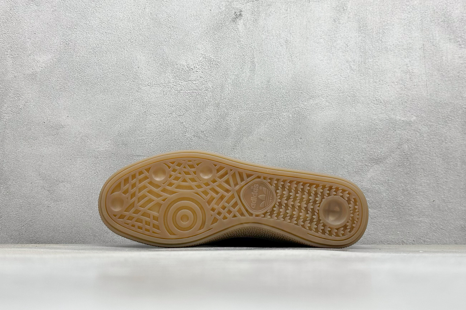 140 Adidas Handball Spezial ST 阿迪达斯经典复古休闲板鞋 JS2795