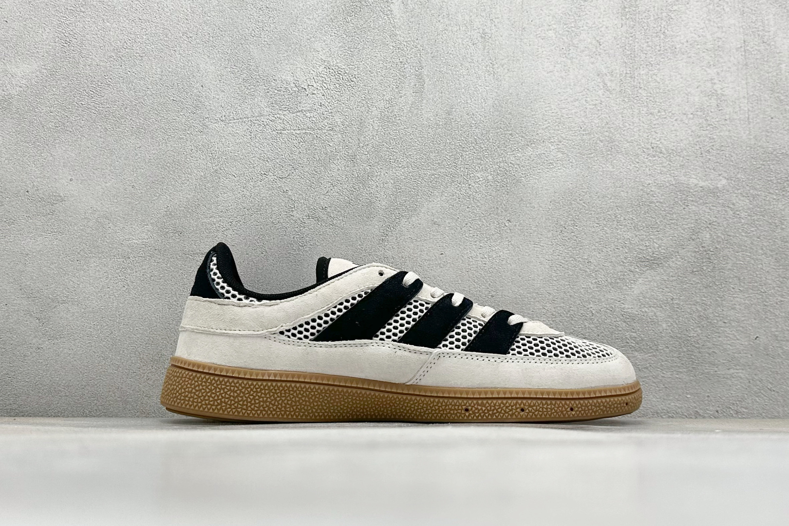 140 Adidas Handball Spezial ST 阿迪达斯经典复古休闲板鞋 JI2608