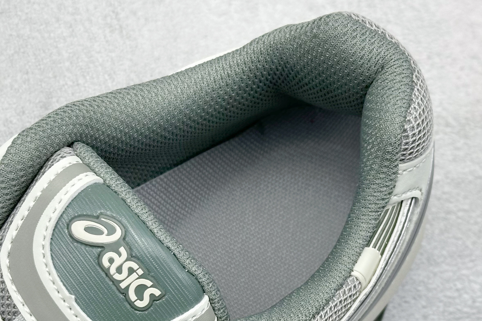 220 Asics Gel-Kinetic Fluent 亚瑟士运动休闲透气专业跑鞋