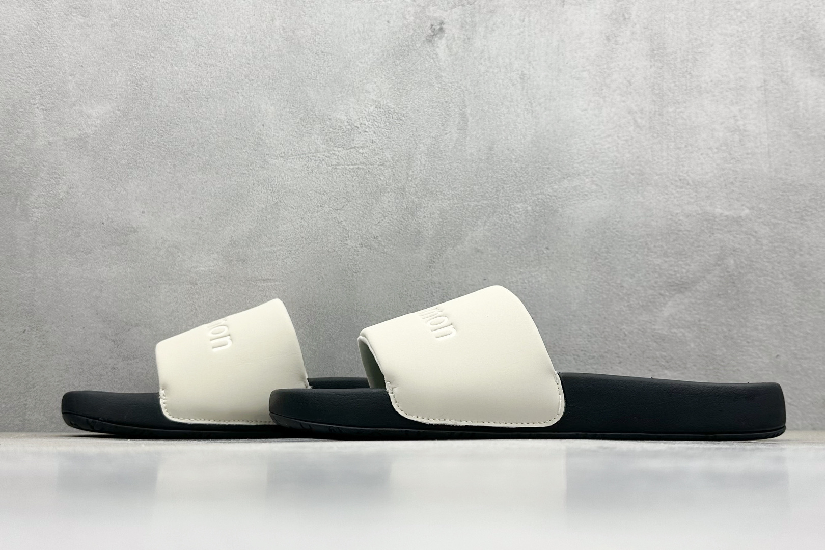 160 PK版2025新款lulu一字拖鞋男女同款家居户外穿厚底增高休闲百搭凉拖鞋lulu拖鞋