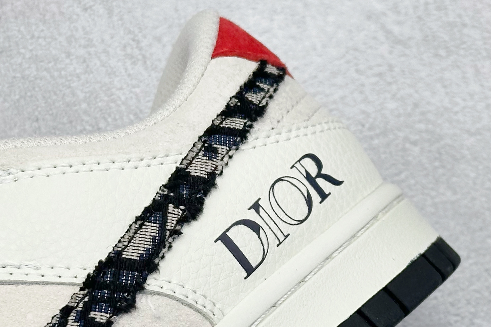 240 XC版Nike SB Dunk Low“迪奥联名——织布黑勾” 周年高端定制 低帮休闲板鞋 DJ2024-131