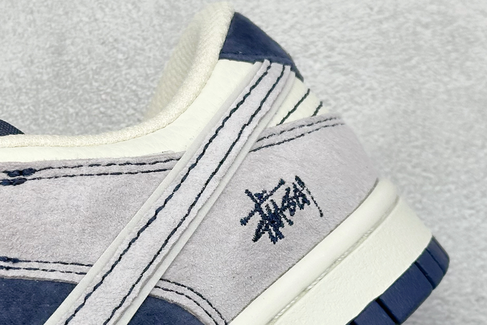 240 XC版Nk SB Dunk Low 斯图西联名 猪八灰勾 周年高端定制 低帮休闲板鞋 DJ2024-129