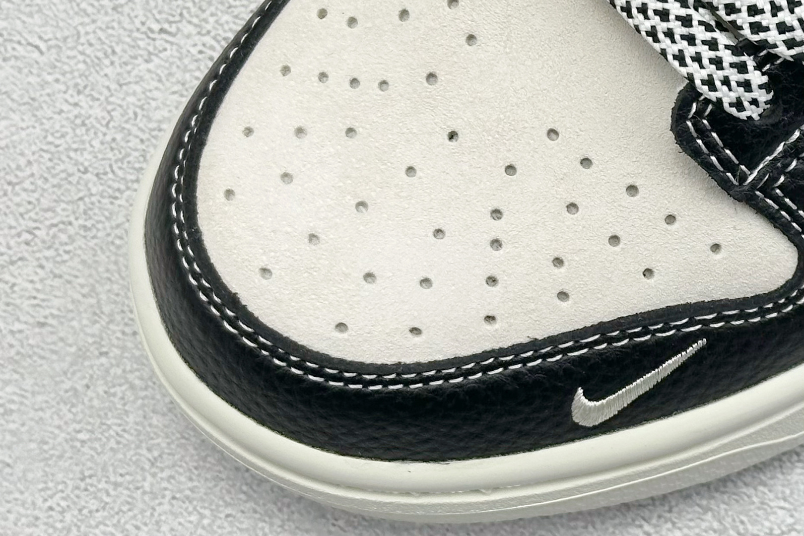 240 XC版Nk SB Dunk Low 北面联名 刺绣黑红勾 周年高端定制 低帮休闲板鞋 DJ2024-128