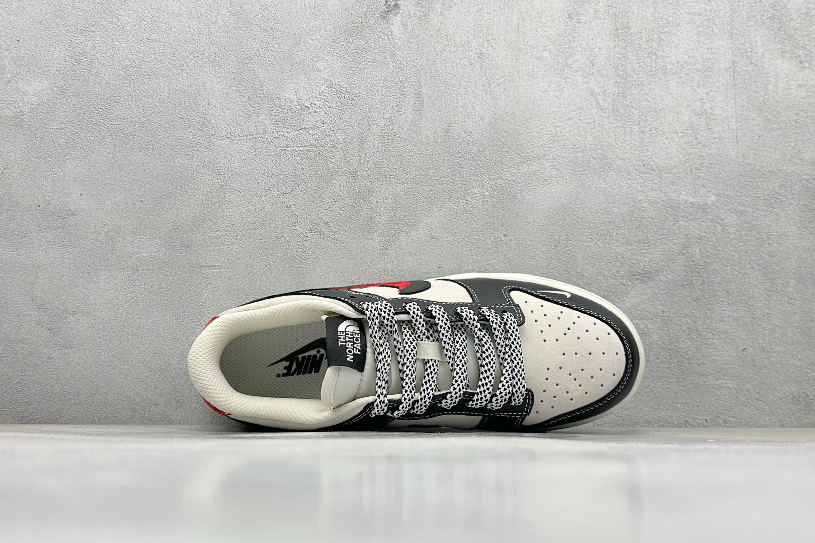 240 XC版Nk SB Dunk Low 北面联名 刺绣黑红勾 周年高端定制 低帮休闲板鞋 DJ2024-128