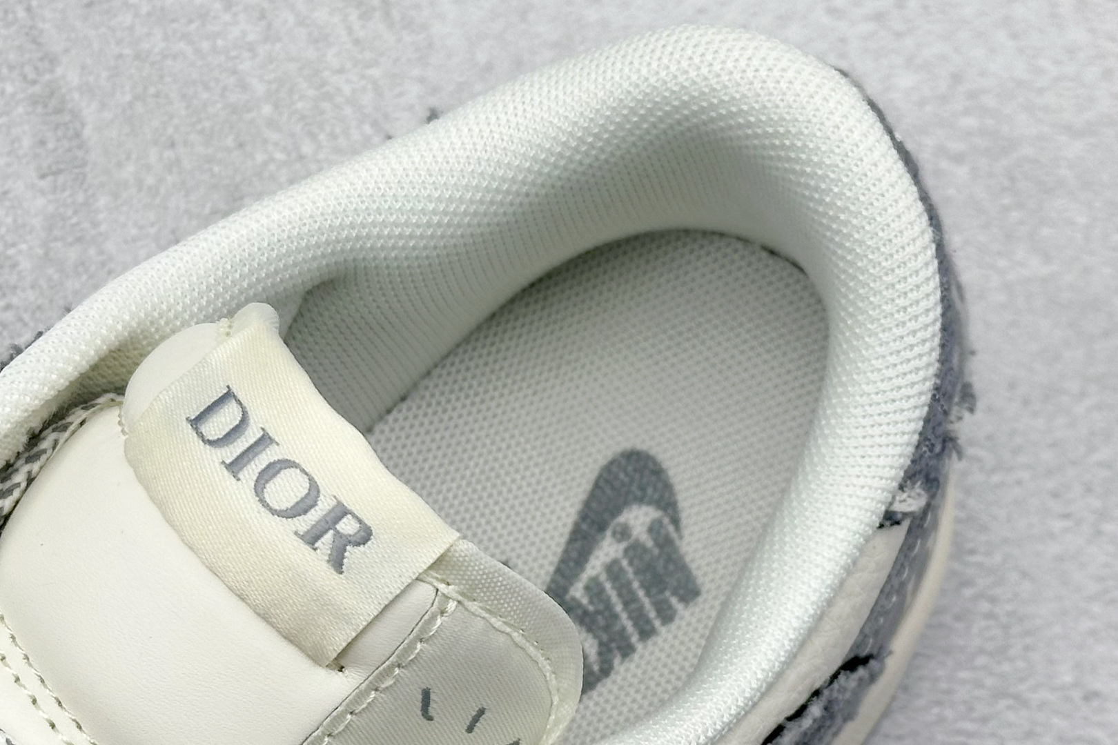 280 XC版Travis Scott x Fragment Design x Air Jordan 1 Low OG SP AJ1 乔1 迪奥联名 羽毛灰 低帮文化休闲板鞋 XS7089-612