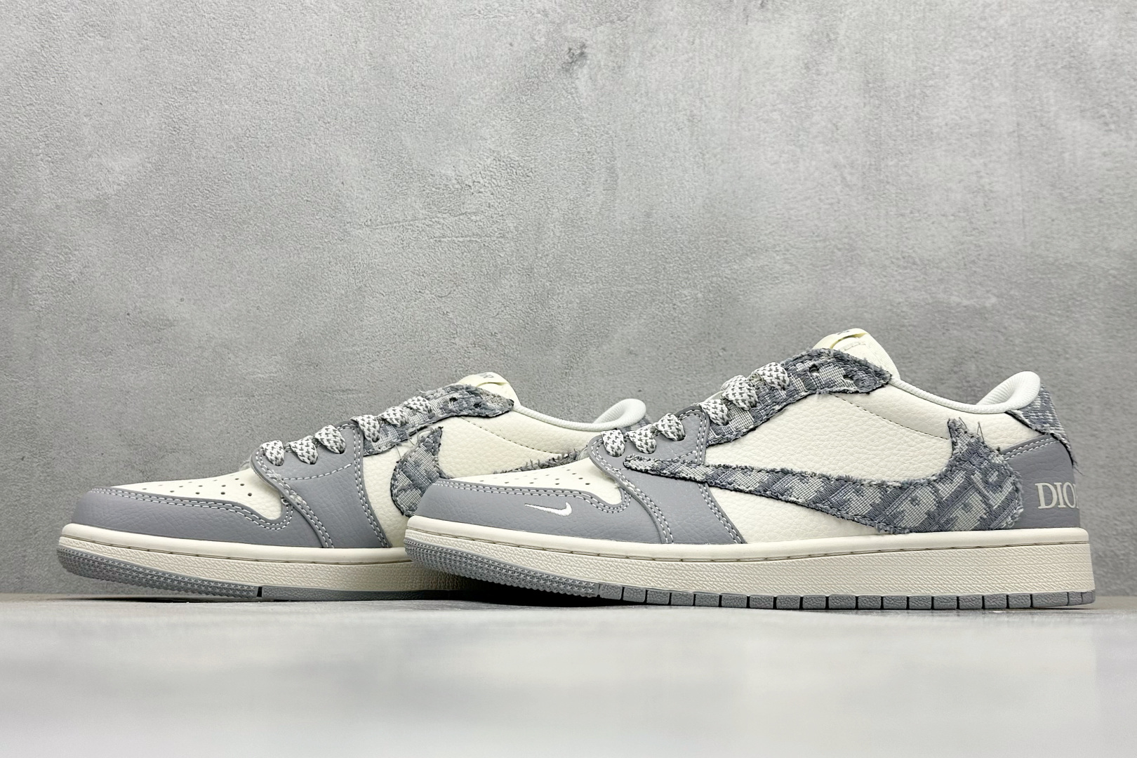280 XC版Travis Scott x Fragment Design x Air Jordan 1 Low OG SP AJ1 乔1 迪奥联名 羽毛灰 低帮文化休闲板鞋 XS7089-612