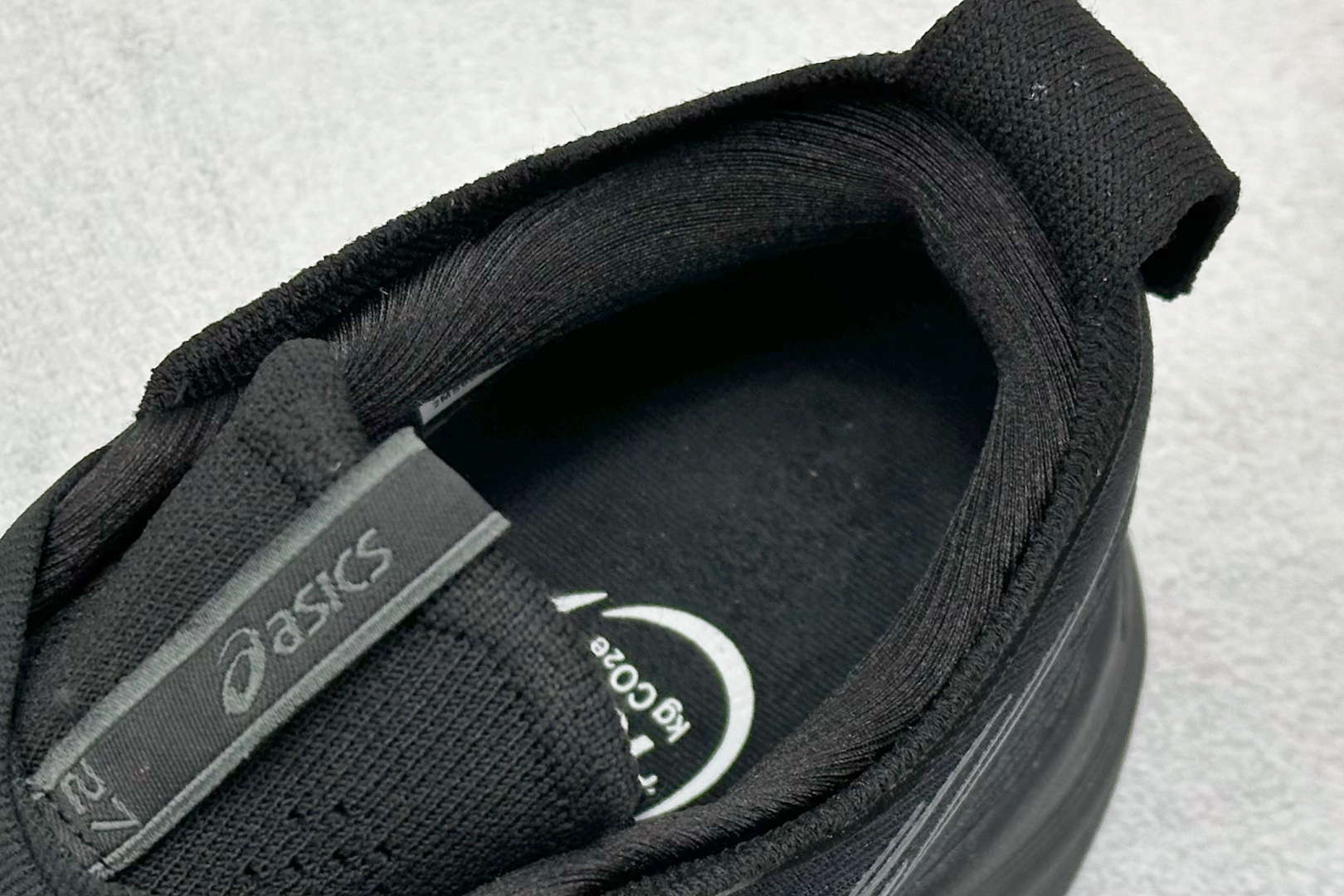 170 Asics Gel-Nimbus 27 亚瑟士复古透气休闲鞋缓震男子耐磨跑步鞋 1011B958-001