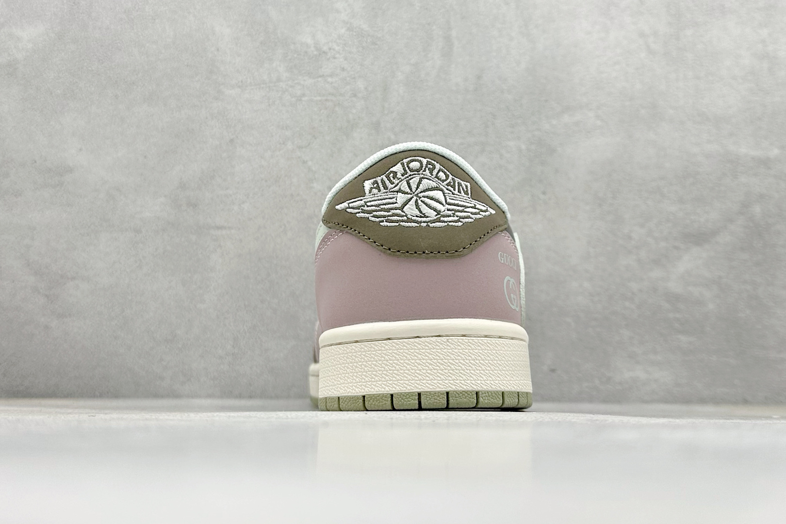 260 Travis Scott x Nike Air Jordan 1 Low x GUCCI Air Jordan 1 Low 反转棕紫小勾倒钩 XD0798-305