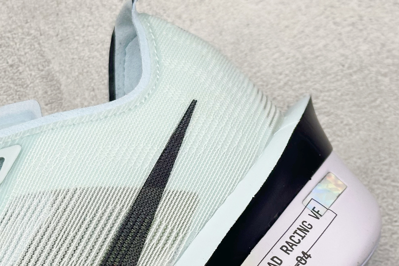 220 Nike ZoomX Vaporfly NEXT% 4 马拉松系列公路竞速超轻缓震跑步鞋 HF6412-400