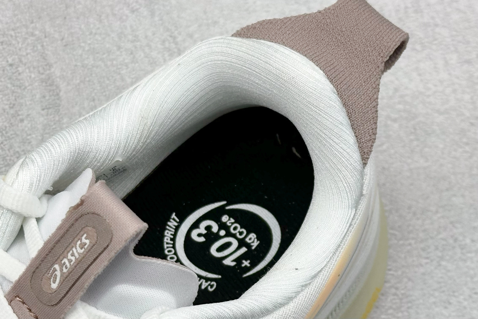 190 Asics Gel-Kayano 32代 运动休闲透气专业跑鞋 1011C052-101